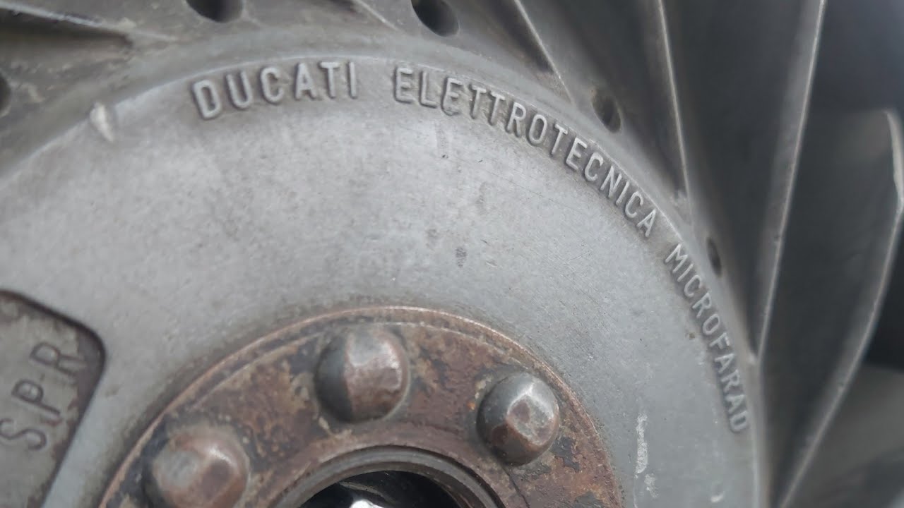 upgrade 12v DC fullwave Vespa Super. Pasang projector biLED, saklar 12v, klakson 12v