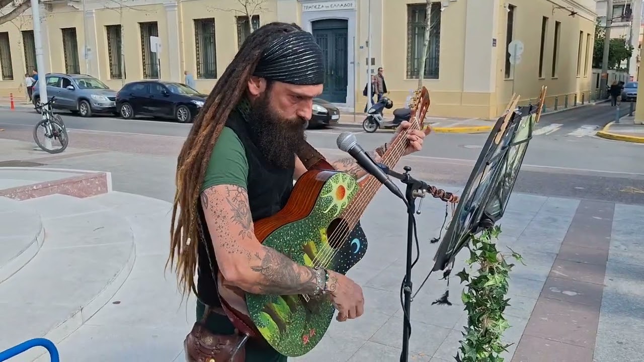 🗣️🎤🎶STREET MUSIC🎻 ΜΟΥΣΙΚΟΙ ΤΟΥ ΔΡΟΜΟΥ💃💃🏼🎸Akos Dreamy🎼 KALAMATA GREECE 🇬🇷