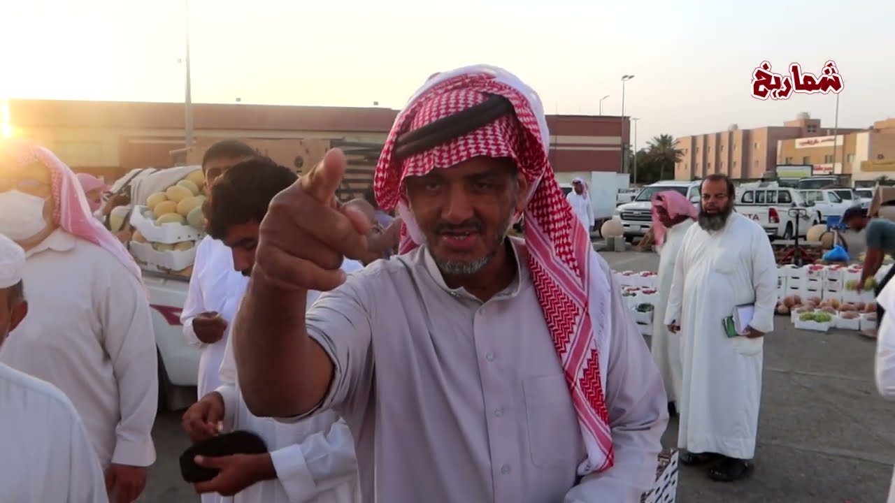 سوق الخضار بعنيزة يوم الأربعاء 14/  12 / 1443هـ