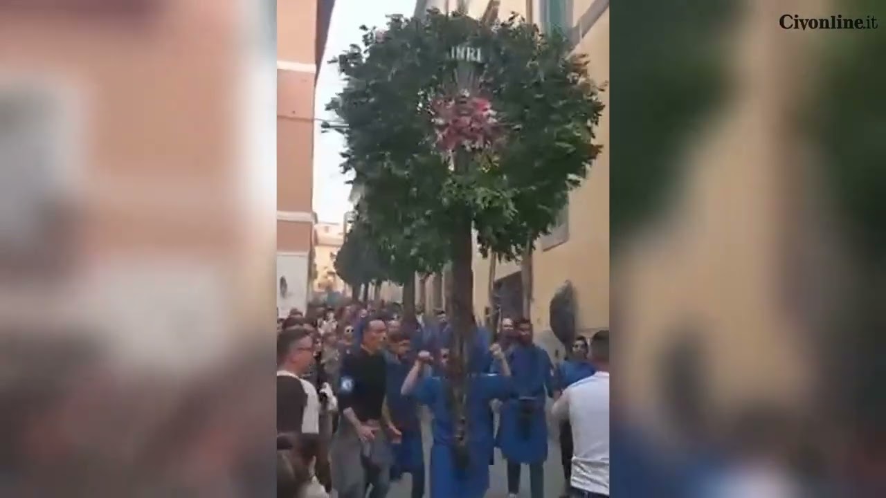 Tarquinia, incidente durante la processione del Cristo Risorto