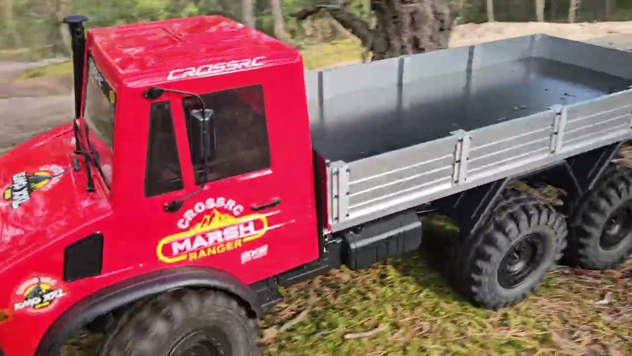 Crossrc emo xxl vs axial scx6