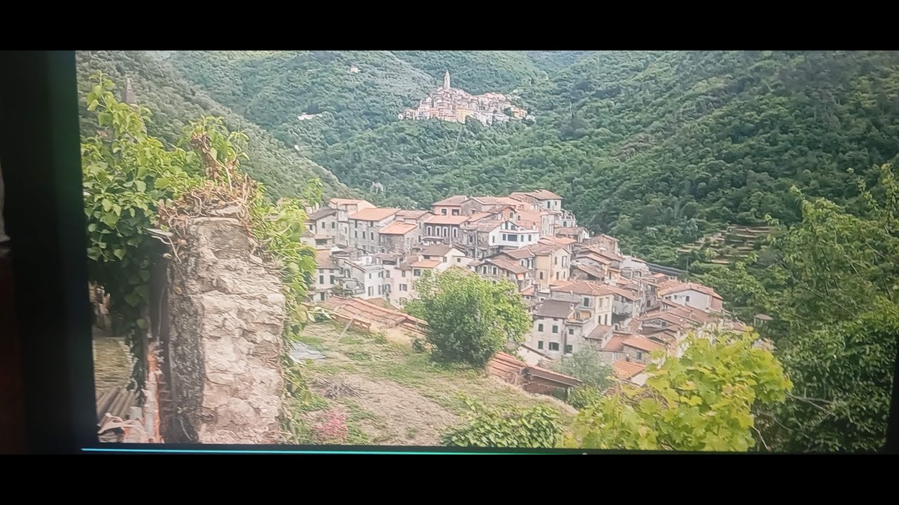 ANELLO DI PIGNA con il SANTUARIO della MADONNA DI PASSOSCIO, gli ex RIFUGI MURATONE E GOUTA e l'AVML