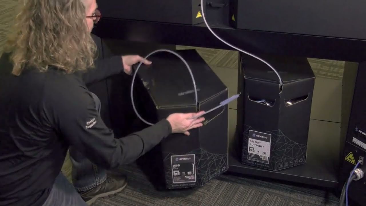 Stratasys Academy | F770 3D Printer: Loading and Unloading Material