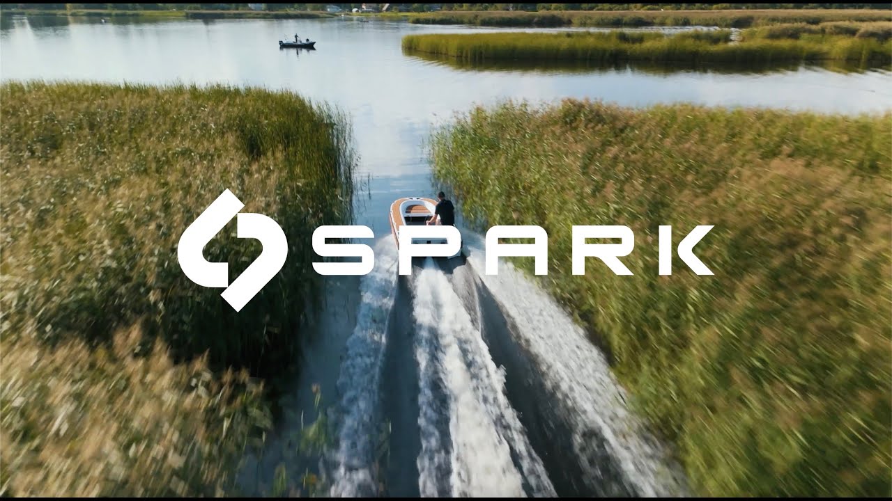 SPARK Boats Eco-Friendly Exploration: Jetting Through Paradise
