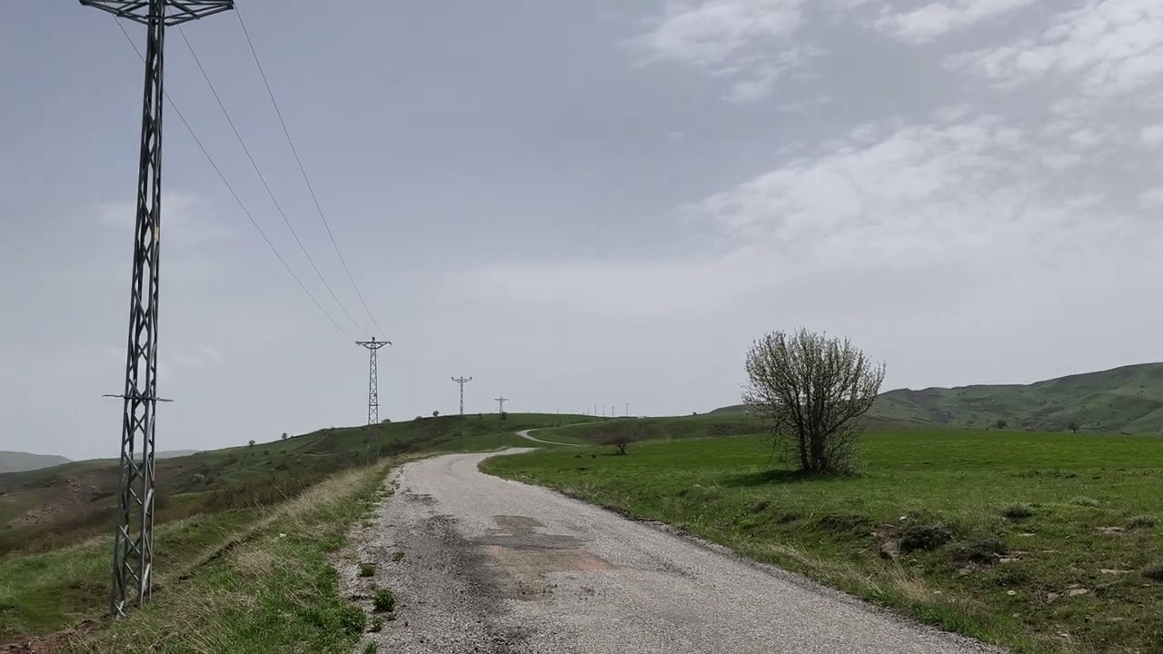 Muş Korkut kosor bölgesi , durucak (büzyan ) köyü yolu 1 Mayıs 2025