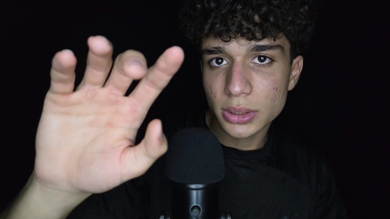 ASMR MOUTH SOUNDS AND HAND MOVEMENTS