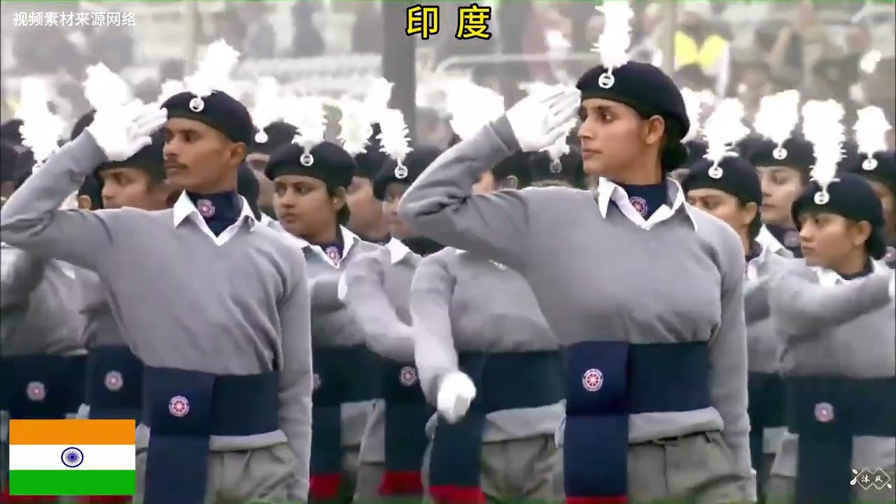 当中国人民解放军女兵出场时，外国人吼道：请回裁判席，别欺负人