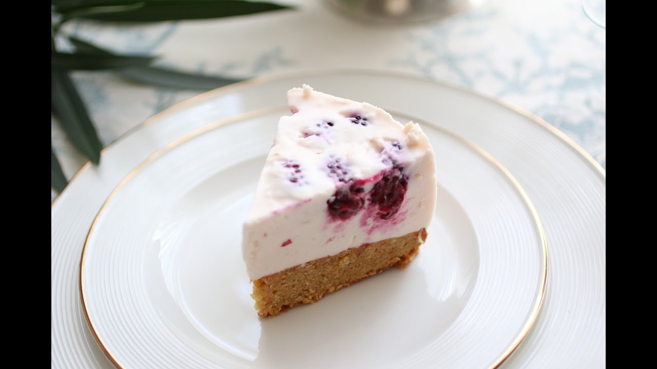 Blackberry and Marshmallow  Cheesecake