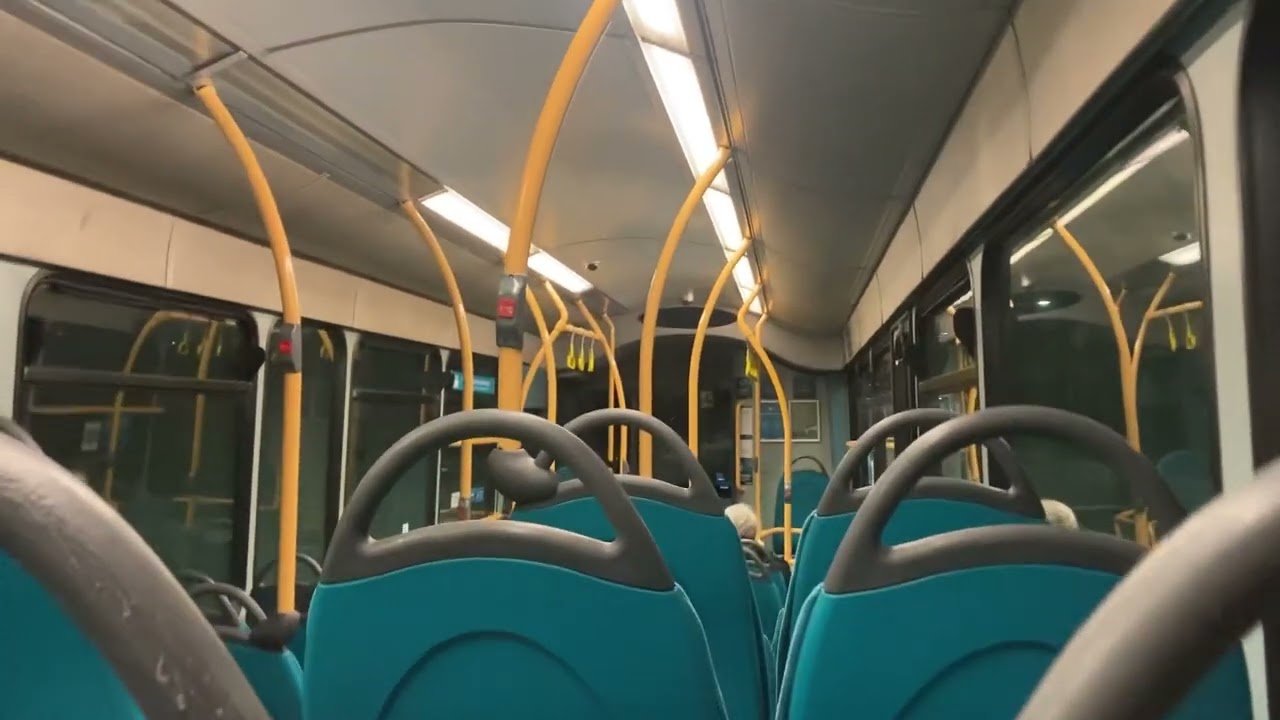 INSANE VOITH REVS! Arriva Southend VDL SB200 Wright Pulsar 2 KX09 KDU 3779