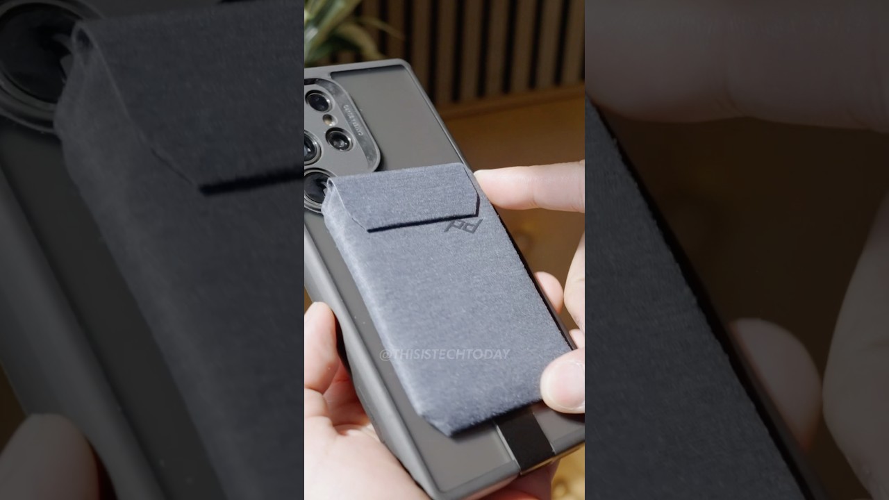 Peak Design has a MagSafe Wallet 🧲💳