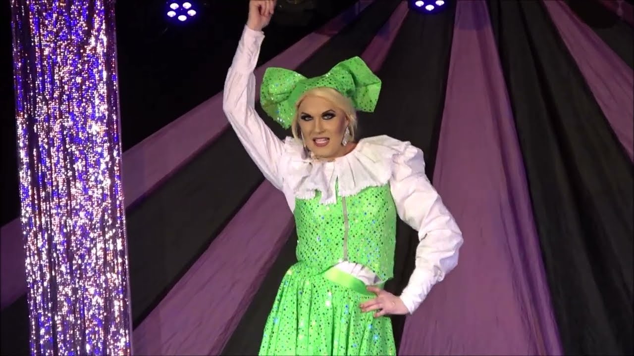 Eva Máziková - Čardáš - travesti - Bohunka De Winter 2023