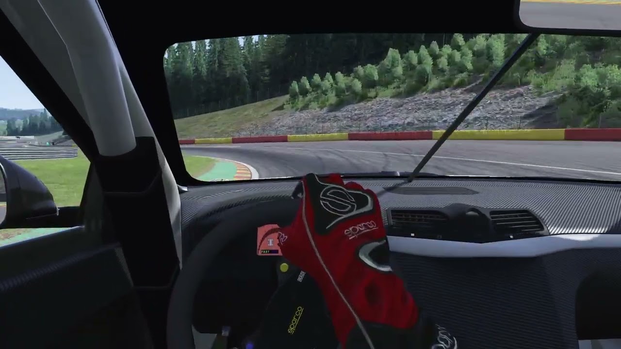 Volta rápida em Spa com a Maserati MC Gran turismo GT4