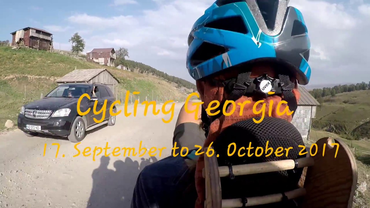 We cycle Georgia with a Velomo Stufentandem (similar to Hase Pino tandem)