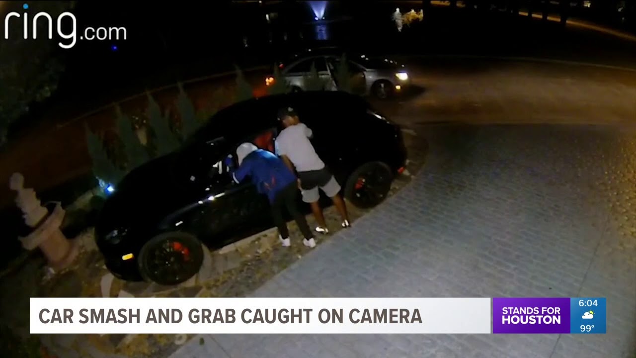 Caught on camera: Thieves smash window of Porsche SUV in N.Houston