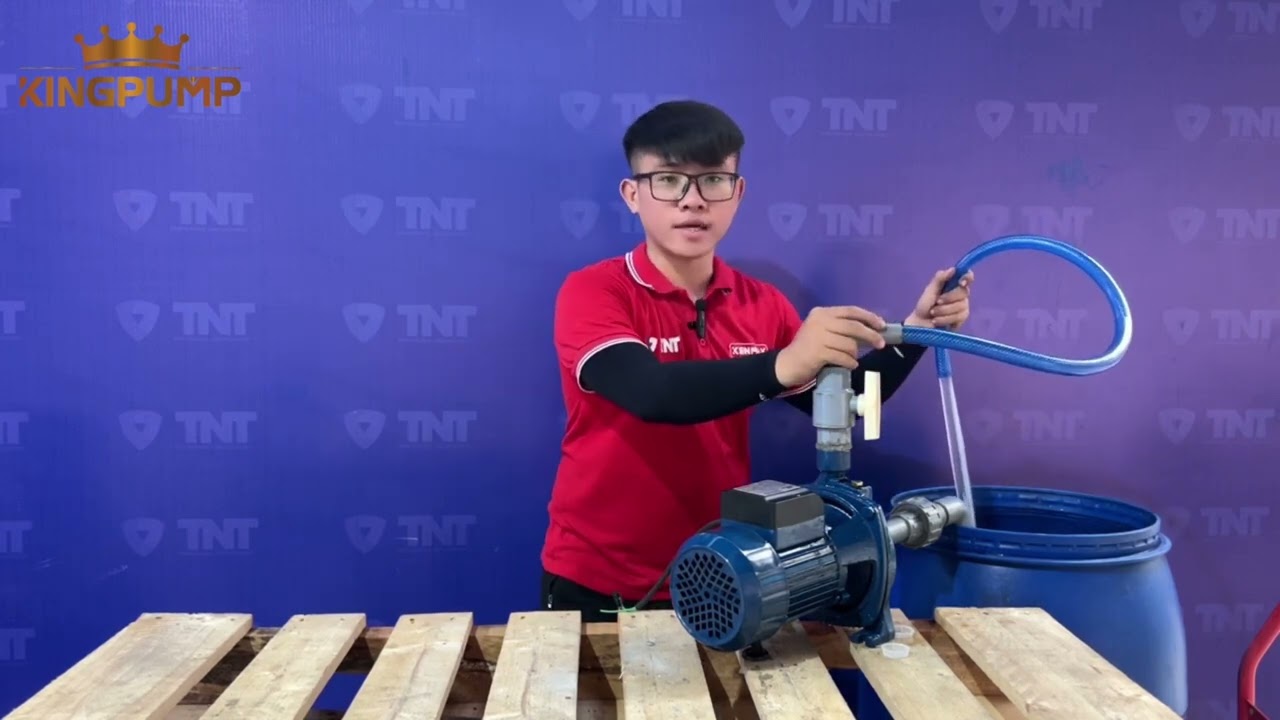 MÁY BƠM LY TÂM KP-158 Bơm Đẩy Cao 27m , công suất 750W - 1HP, đẩy cao nước sạch, lưu lượng : 92lit/h