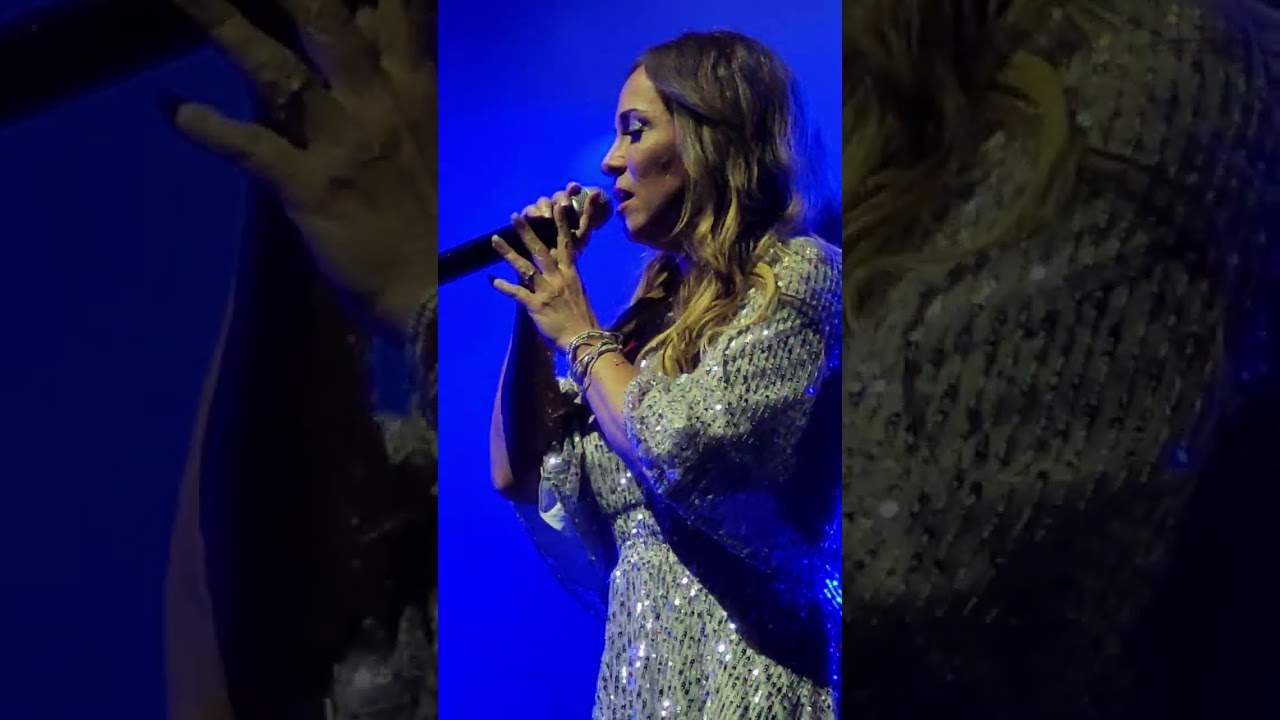 Hélène Ségara et Le Chœur du Nord - Elle, tu l'aimes - Zénith Amiens - 14/06/2025