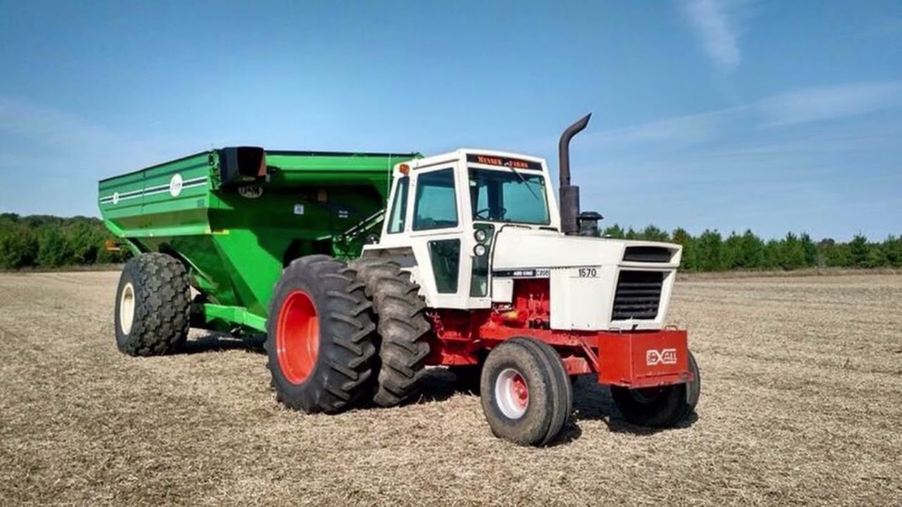 The Best 200hp 2WD tractor for 1978 : The John Deere 4840, and the competition at the time.