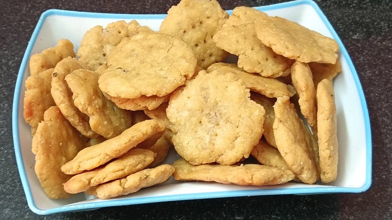 गेहूं के आटे से बनी खस्ता मठरी l Tea Time Snacks Recipe l Mathri Recipe 