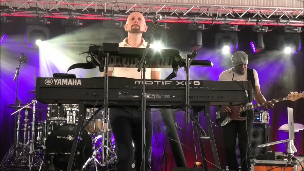 Easy Does It - Oli Silk at 5. Algarve Smooth Jazz Festival (2022)