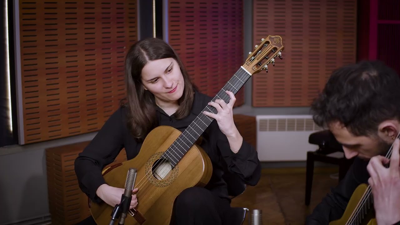 Duo Baxe -Tzortzis plays Dialogues I by Evangelia Kateli