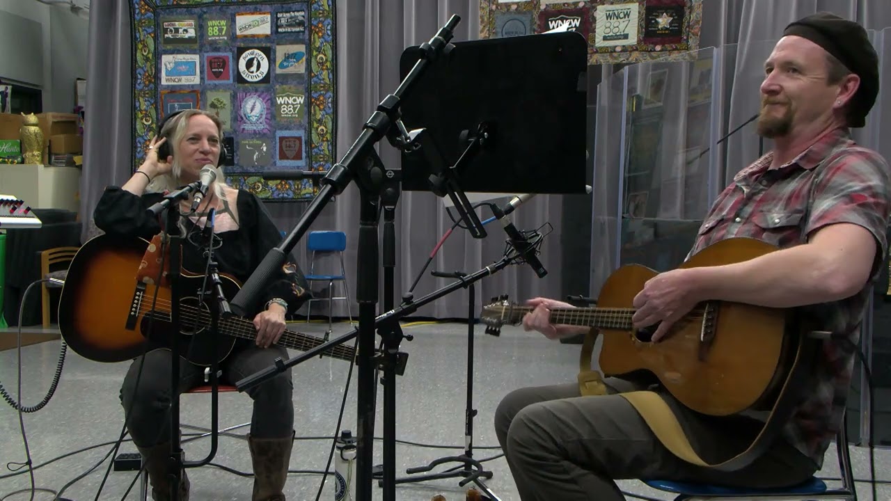 Anya Hinkle & John Doyle - Nomads