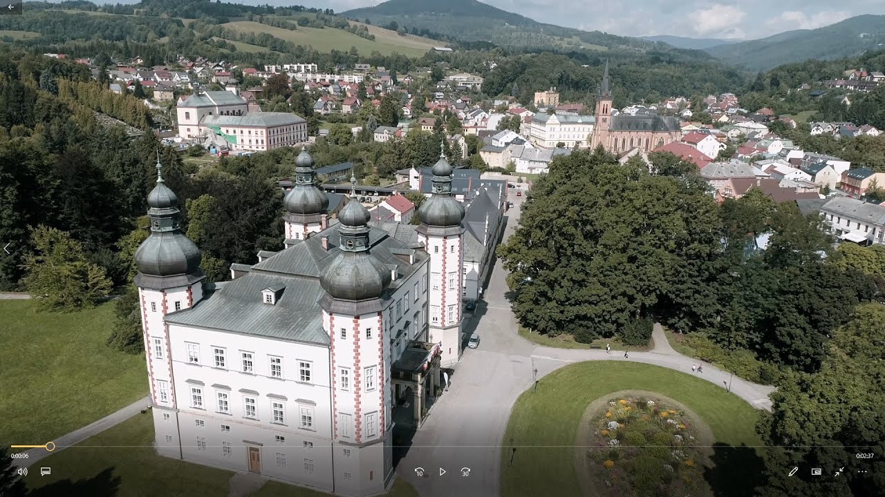 Vrchlabí ŽIJE! U nás začínají Krkonoše!