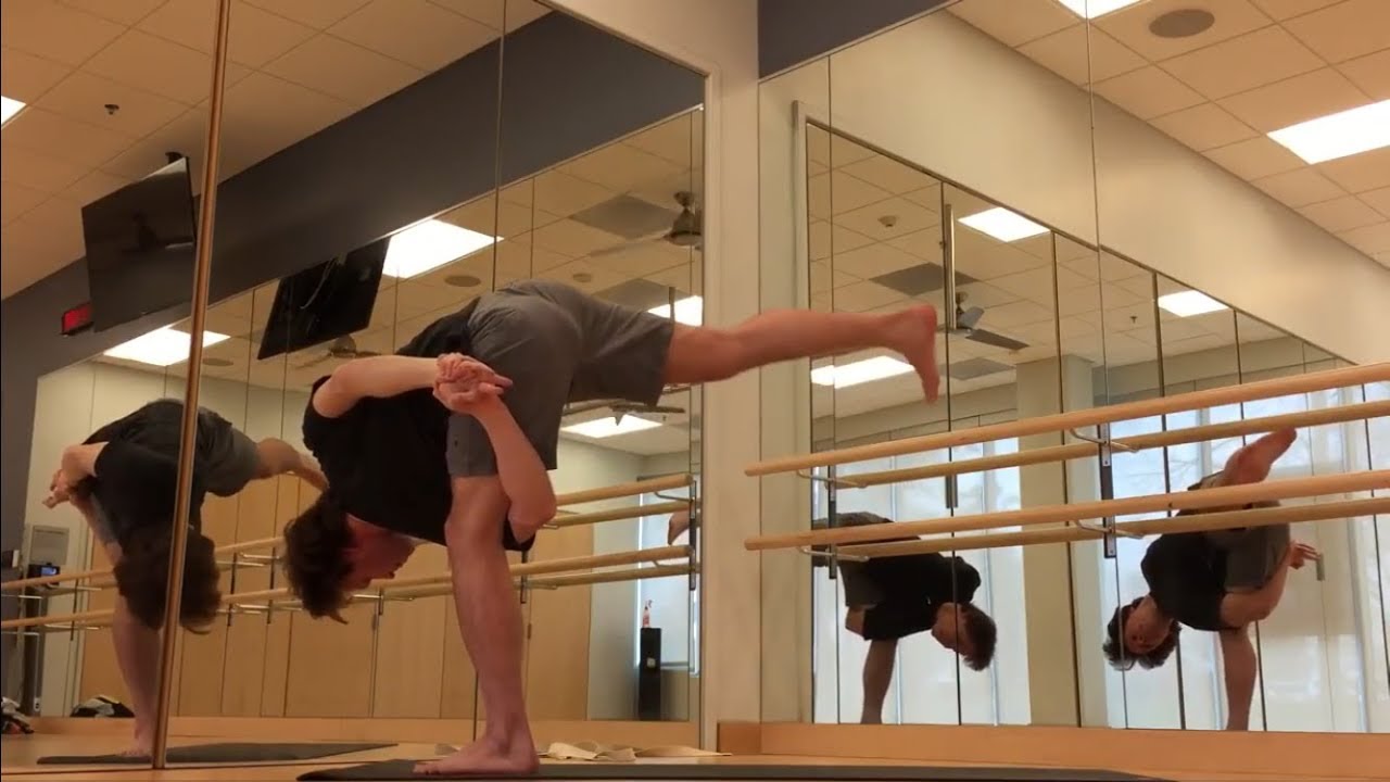 Bound half moon to bird of paradise transition. Yoga pose tips and tutorial.