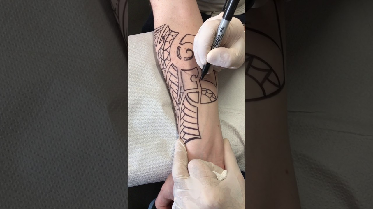 Vita da Alle Tattoo - Disegno di un decorativo