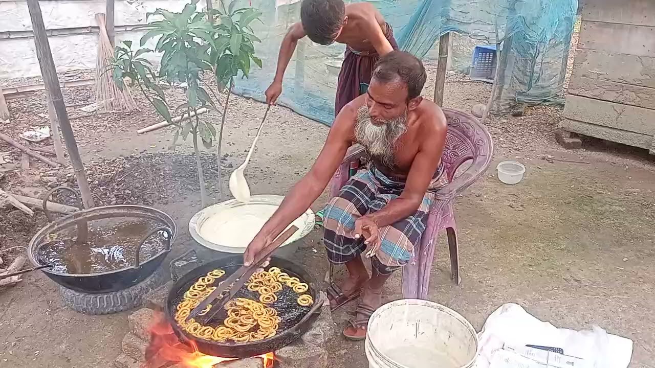 জিলাপি তৈরি করে কিভাবে দেখুন। আনোয়ার হোসেন ভাইয়ের জিলাপি তৈরি পদ্ধতি। বাংলার কৃষিকথা।