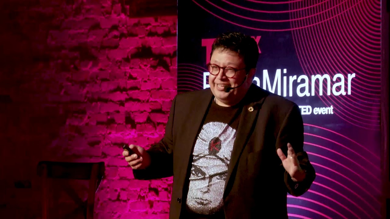 El campus de los sueños | Rodolfo Bello | TEDxPlayaMiramar