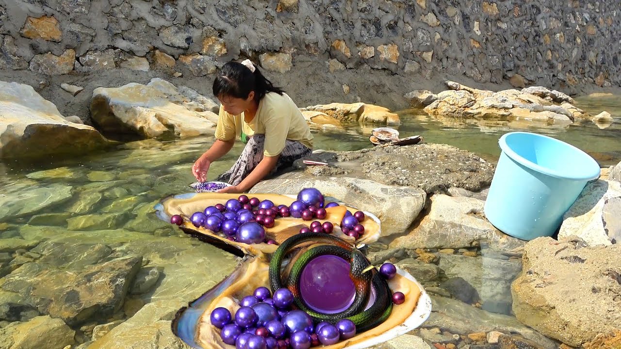 Underwater treasure hunt: Teen finds rare pearl in giant freshwater clam that has changed