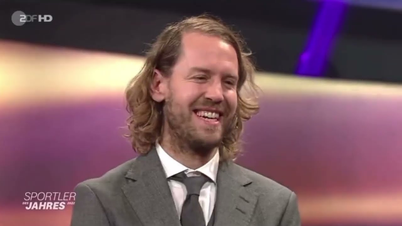 Sebastian Vettel presenting an award to Eintracht Frankfurt president with a hilarious speech 😂
