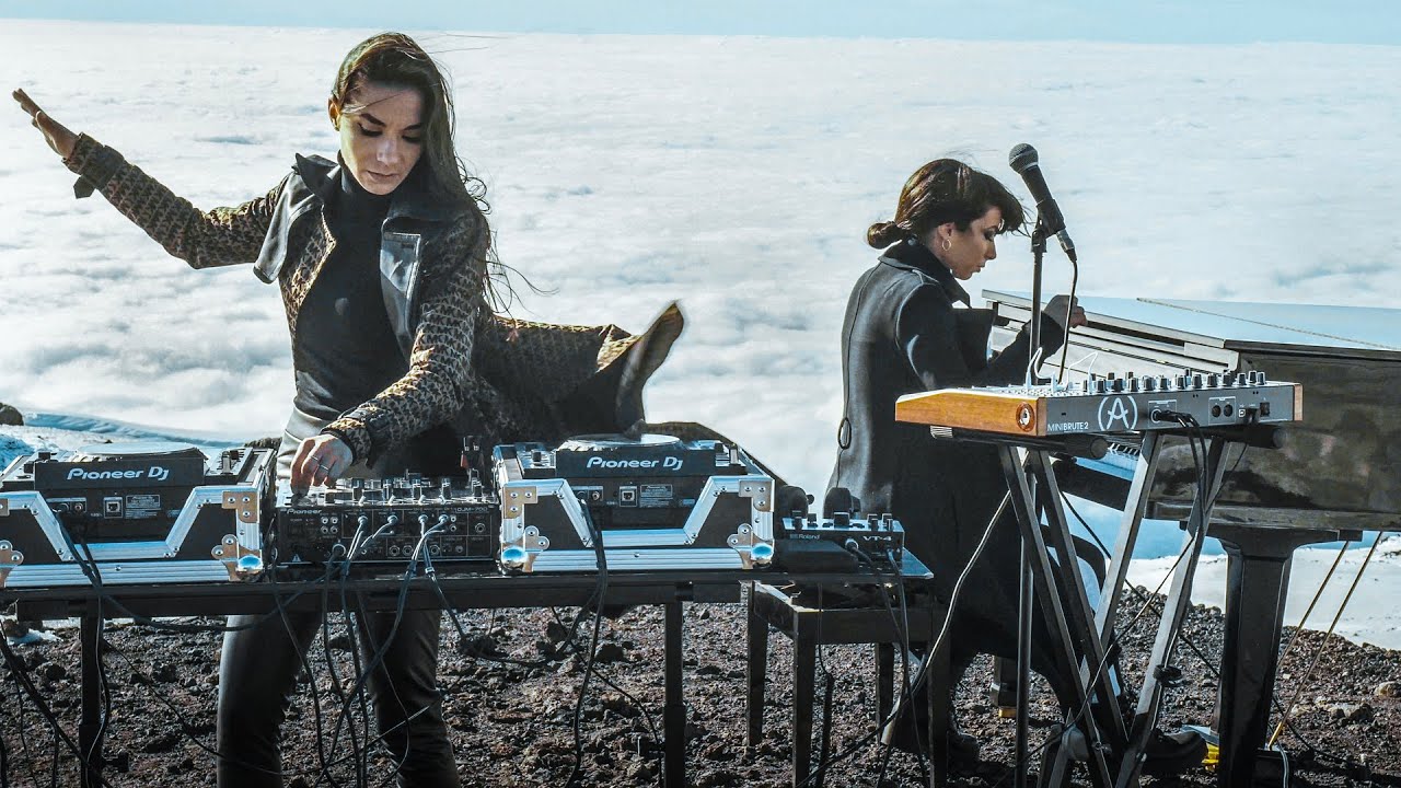 Giolì & Assia - #DiesisLive @Etna Volcano, Sicily [FPV drone / Electric Handpan, Grand Piano]