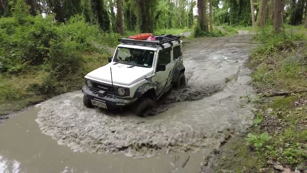 The NZ Jimny boys check out the Mid Canterbury 4x4 Park
