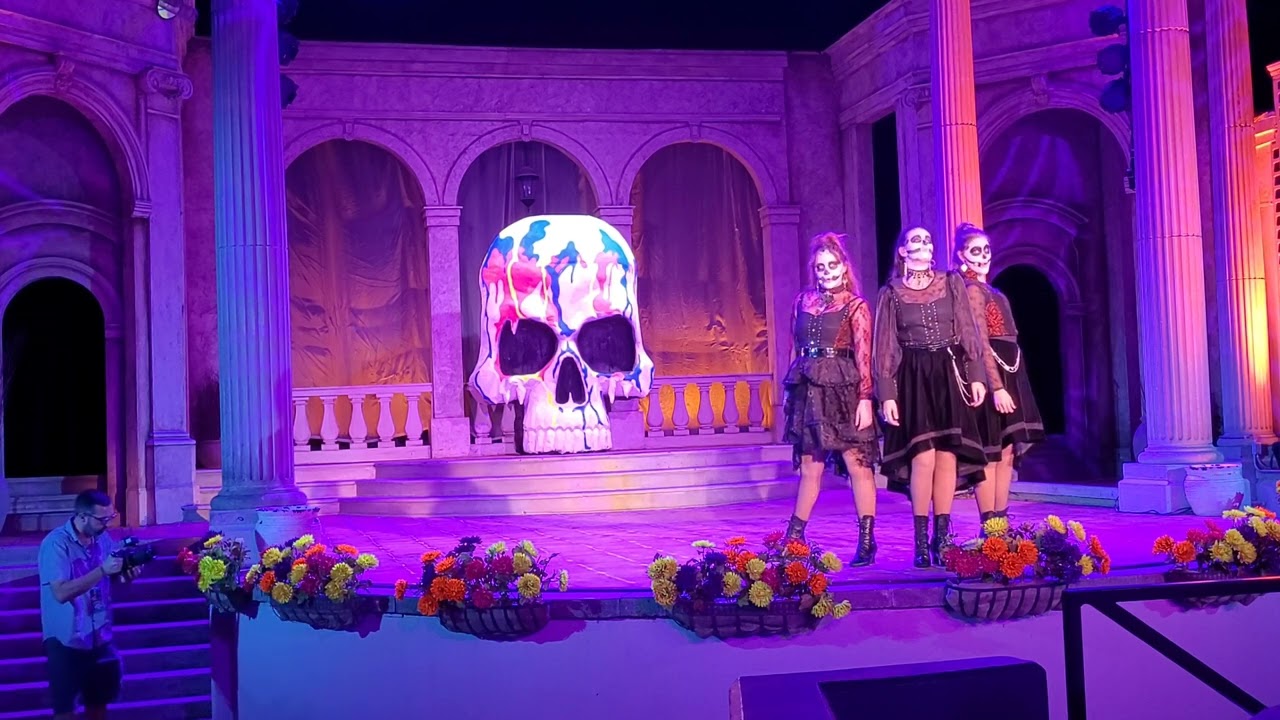 Skeletones full show | Howl-O-Scream @ Busch Gardens