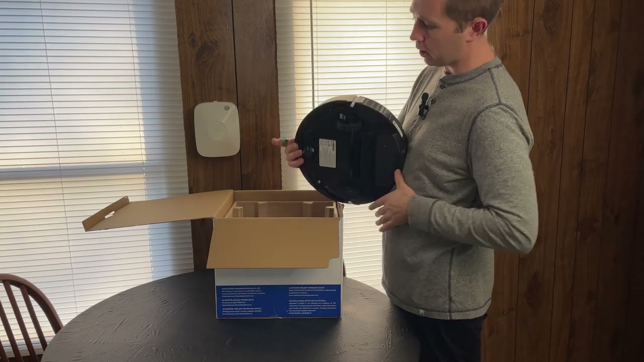 Robot Vacuum and Mop - Unboxing new cleaning buddy!