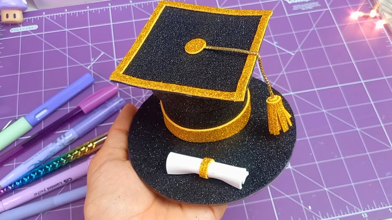 Lembrancinha para Formatura com E.V.A |  Chapéu capelo - diy fácil  #lembrancinhas @Juhlilas