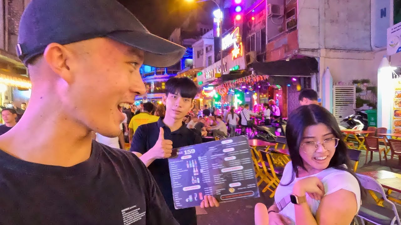 Arriving Into A Wild Saigon, Vietnam 🇻🇳