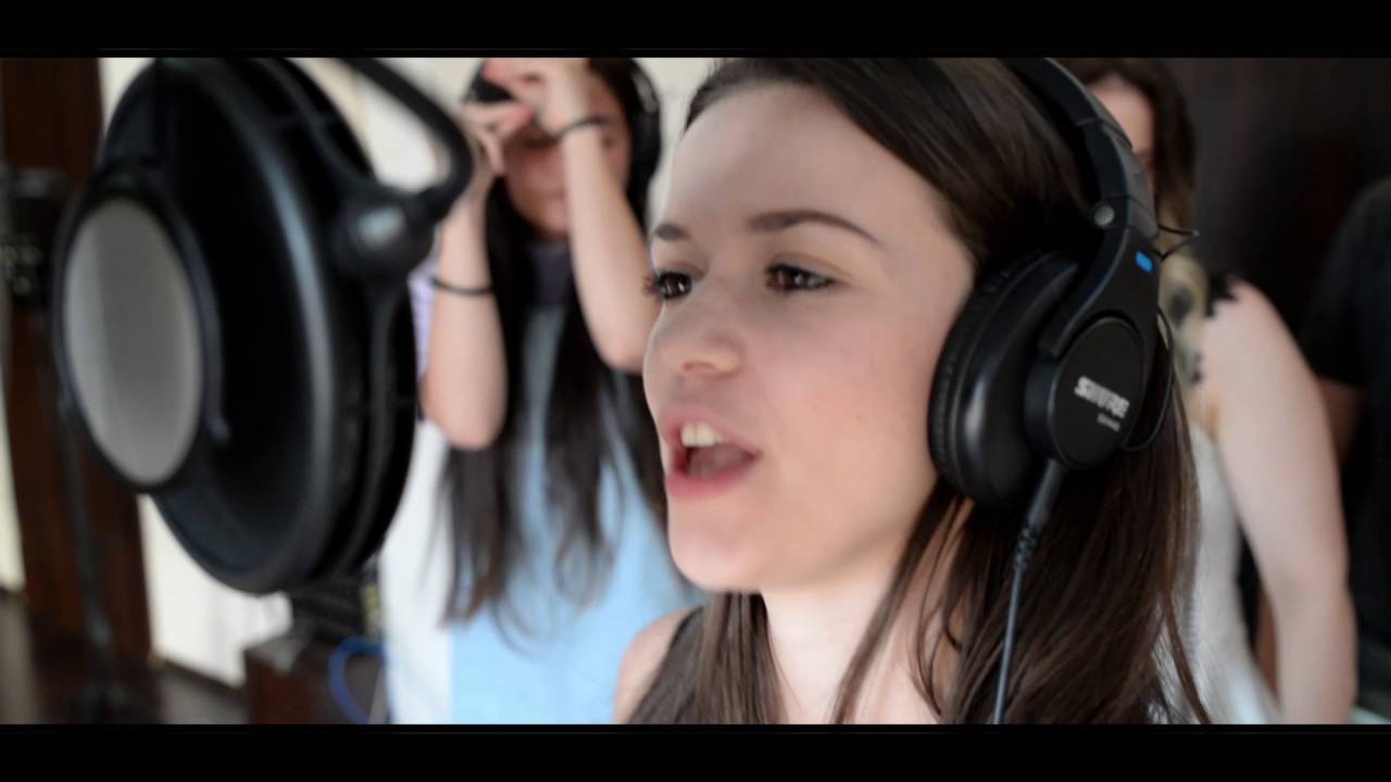 Dominika Mirgova feat. Sarah, Mia, Lucius, Veronika & Andrea - MEGAMIX (live)