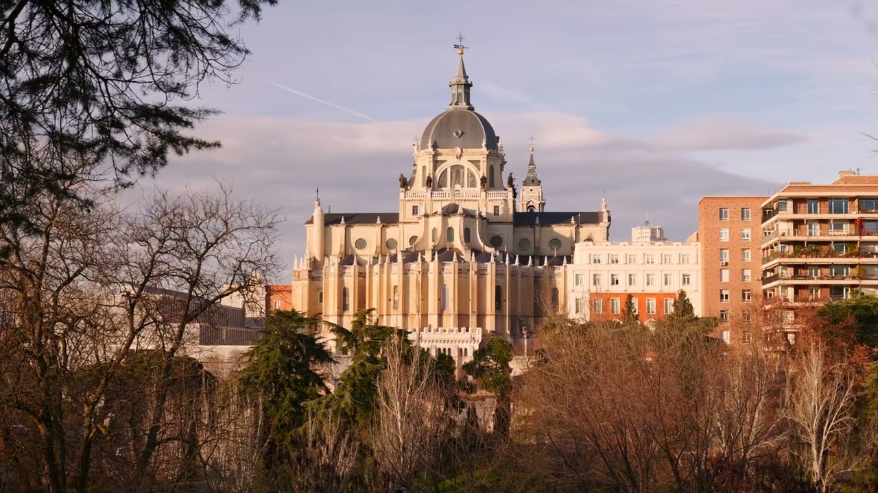 Vistillas, Madrid. Cinematic Vlog. Lumix.