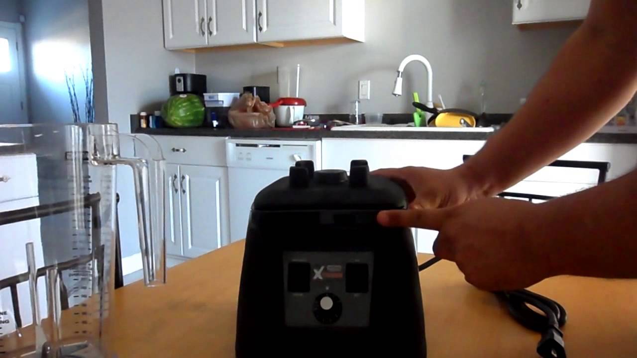 Waring MX1200XTX Blender - Unboxing and First Green Ever