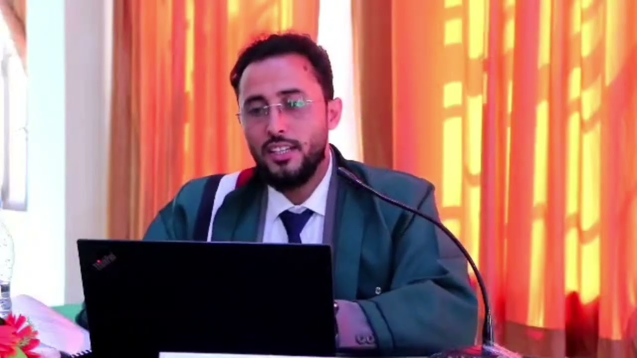 جانب من مناقشة رسالة الماجستير للباحث عبدالله حزام عبدالله عباد - كلية اللغات - جامعة صنعاء