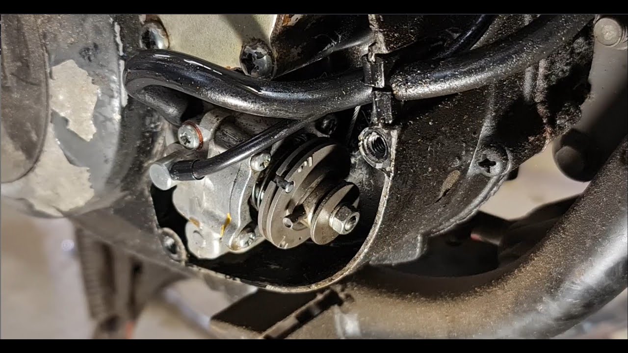Yamaha RD/RZ Restore Part 12 -Strip bike down to the frame 1 of 2
