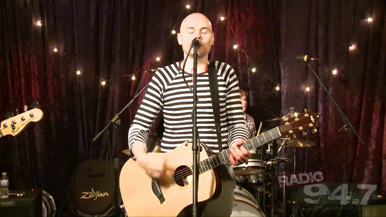 The Smashing Pumpkins perform 