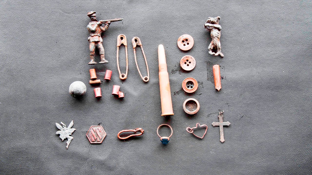 Beach metal detecting with Mal & CTX3030 at Blackpool, UK 6th August 2015