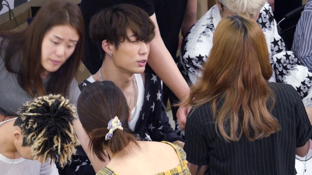 170701 아이콘 iKON _ 바비 BOBBY 직캠 FanCam 02 _ 팬싸인회 _ 영등포 타임스퀘어
