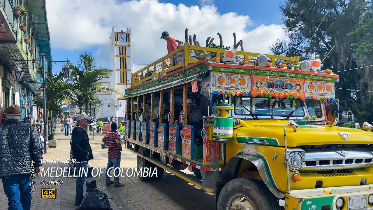 💖Sonson , the original life in the Colombian  that retains carriages, shawls, and waist knives