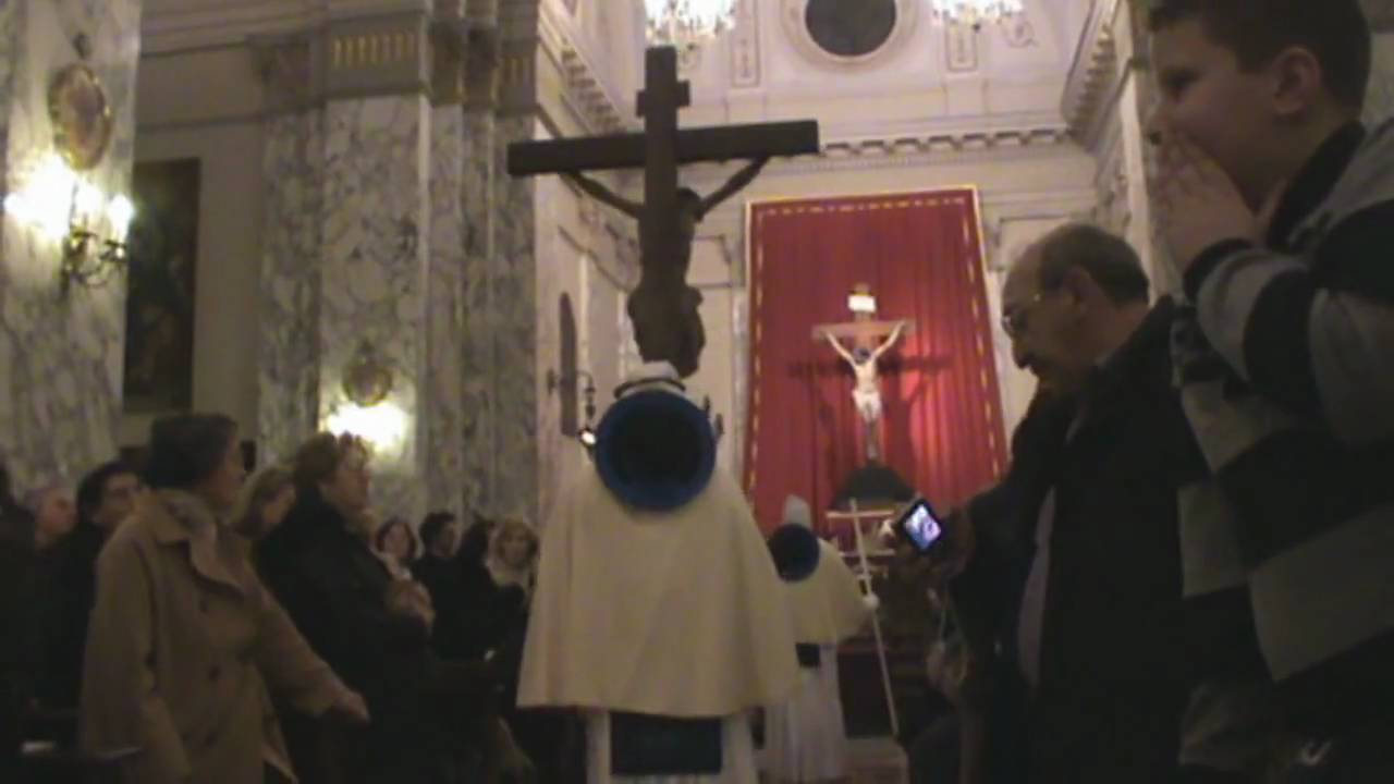 Settimana Santa a Taranto 2010 - Adorazione della Croce
