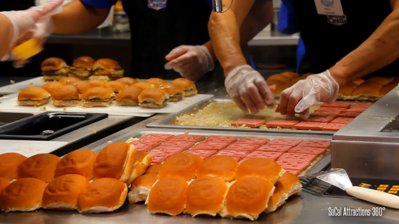 [HD] A Look at White Castle Las Vegas - Making a White Castle Burgers - Sliders