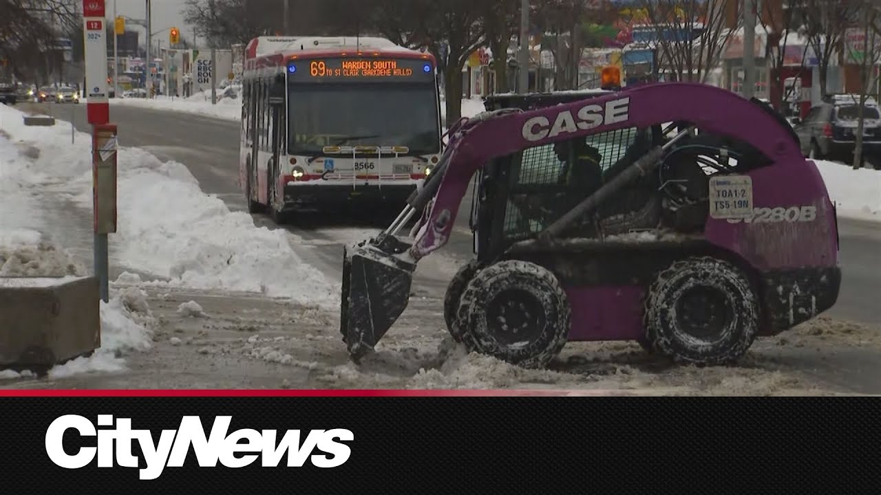 Toronto continues to dig out of snow following major storm